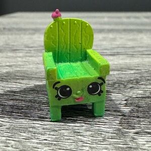 Shopkins | Garden: Woody Garden Chair (5-025) - Mini Collectable Figure